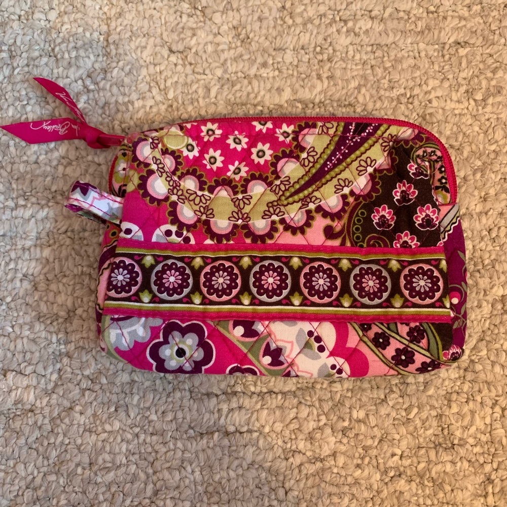 Cosmetic bag